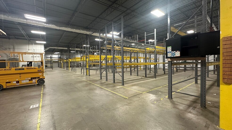 More Photos Of 3055 Northwoods Cir, Peachtree Corners Warehouse For Lease