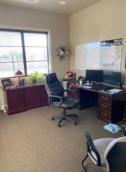 More Photos Of 2220 NW 164th St, Edmond Office For Sale