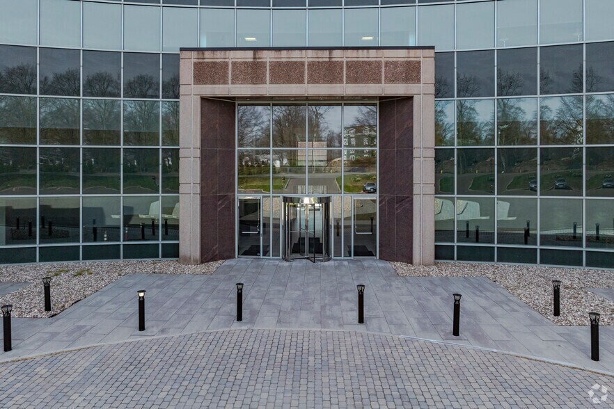 More Photos Of 440 Wheelers Farms Rd, Milford Office For Lease