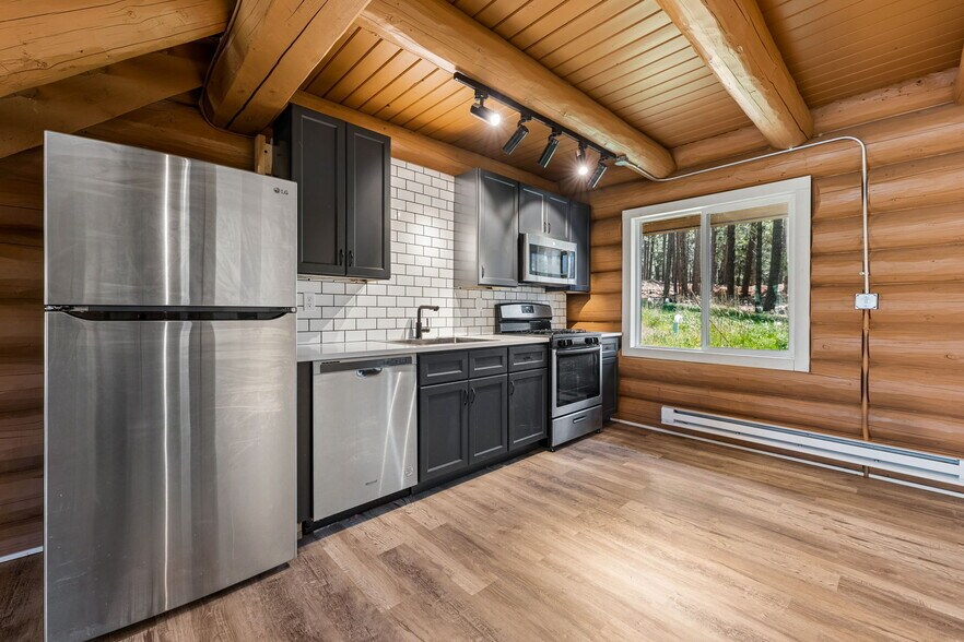 More Photos Of 7100 County Road 501, Bayfield Lodge Meeting Hall For Sale