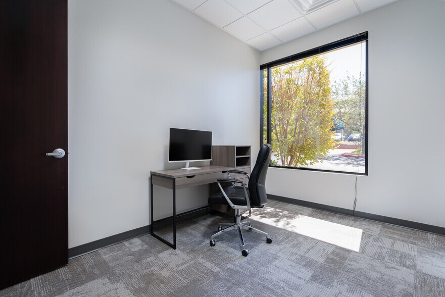 More Photos Of 2450 Saint Rose Pky, Henderson Office For Lease