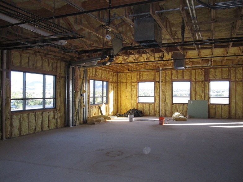 More Photos Of 178 N Pecos Rd, Henderson Storefront Retail Office For Lease