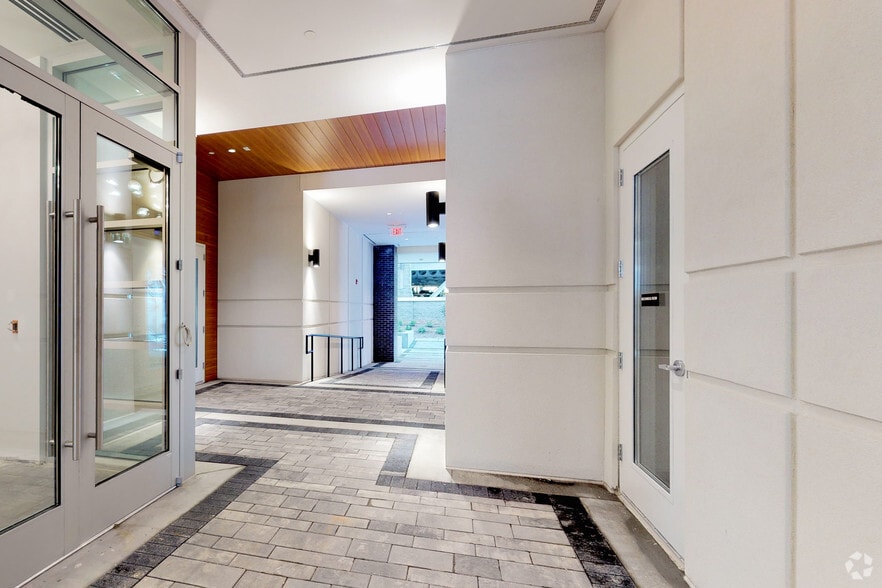 More Photos Of 2015 Ayrsley Town Blvd, Charlotte Unknown For Lease