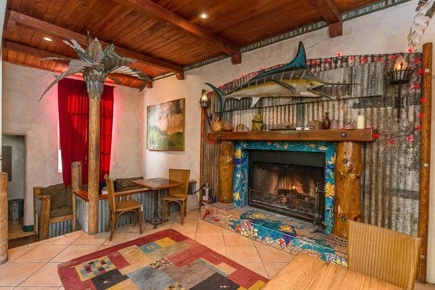 More Photos Of 1105 N Topanga Canyon Blvd, Topanga Restaurant For Sale
