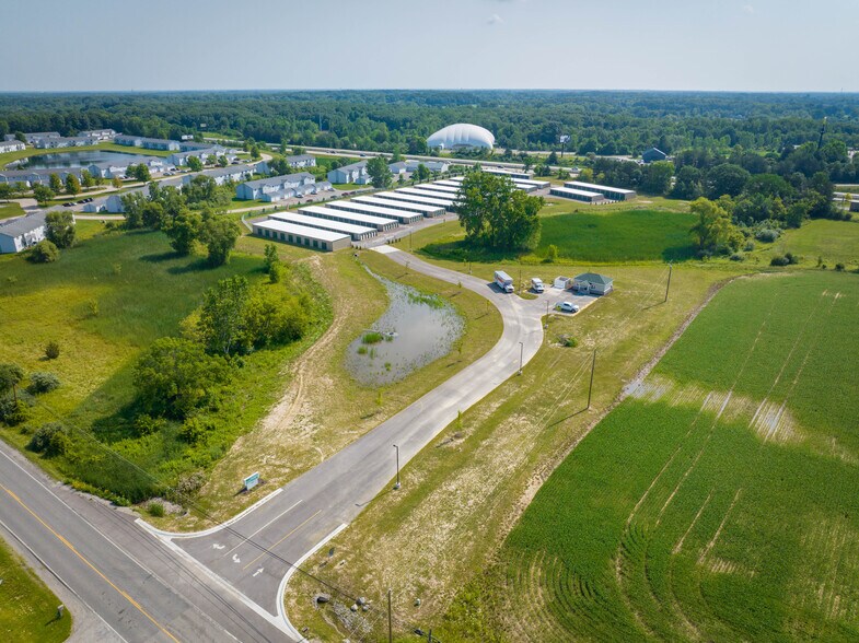 More Photos Of 7475 Torrey Rd, Swartz Creek Self Storage For Sale