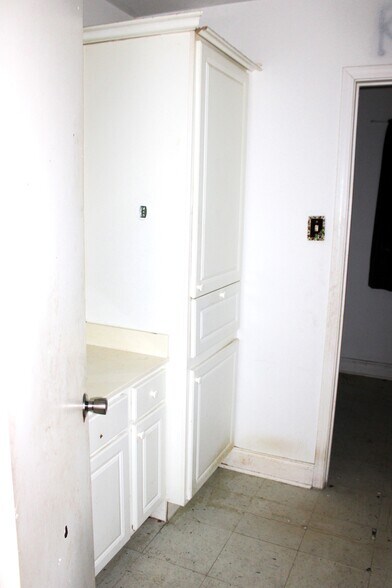 More Photos Of 7070 Bundy Rd, New Orleans Storefront Retail Residential For Sale