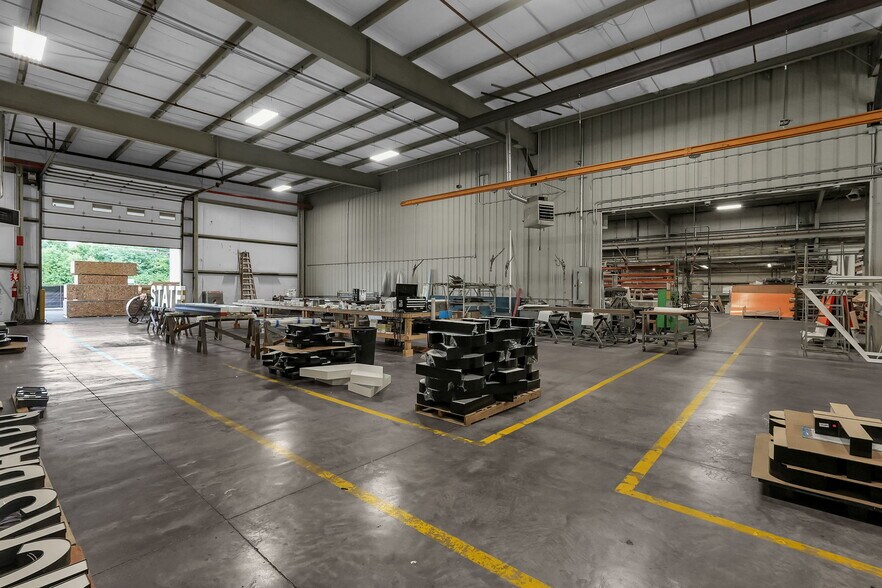More Photos Of 5150 Walcutt Ct, Columbus Manufacturing For Lease