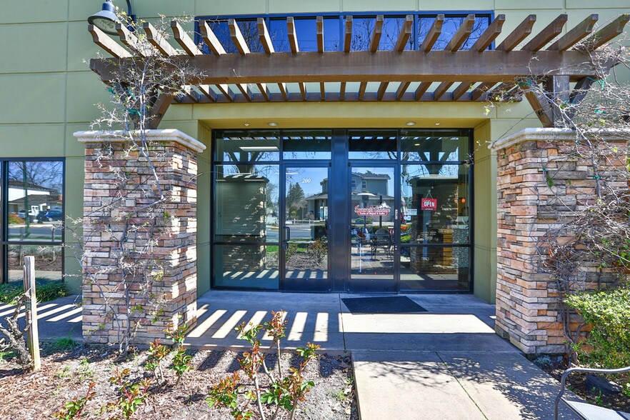 More Photos Of 425 N Whisman Rd, Mountain View Office For Lease