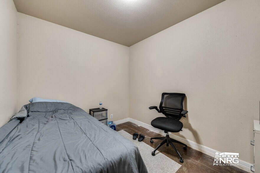 More Photos Of 7300 S County Road 1270, Midland Warehouse For Lease