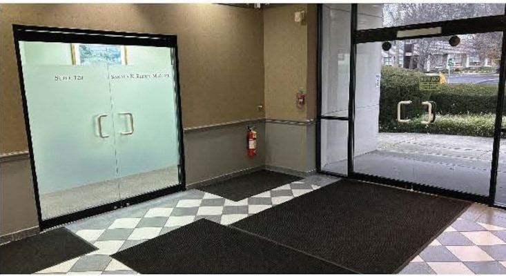 More Photos Of 755 Park Ave, Huntington Medical For Sale