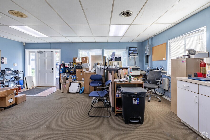 More Photos Of 7405 Forbes Rd, Cincinnati Marina For Sale