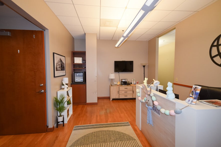 More Photos Of 200 S River Market Ave, Little Rock Office For Lease