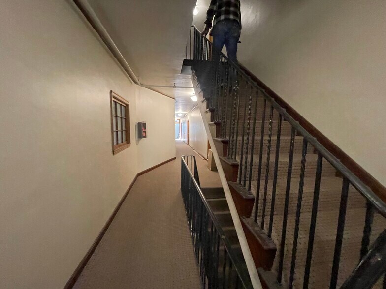 More Photos Of 1418 Central Ave, Alameda Apartments For Sale