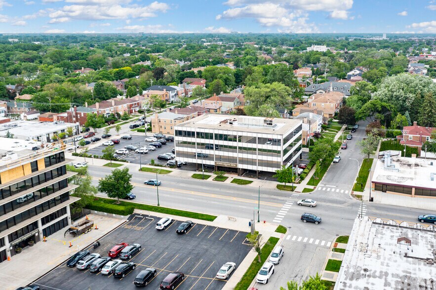 More Photos Of 3500 W Peterson Ave, Chicago Office For Lease