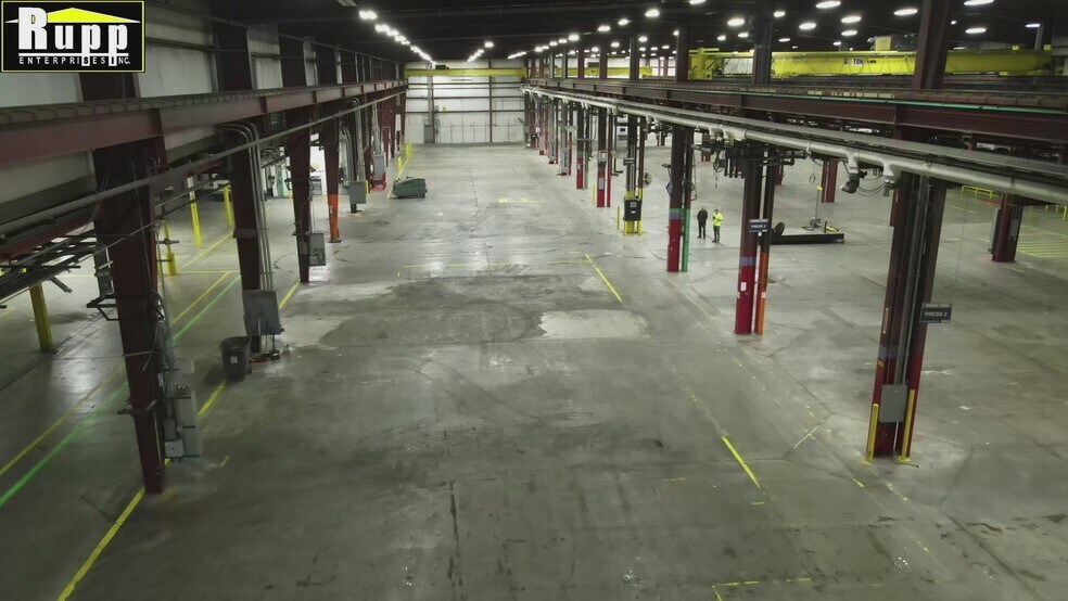 More Photos Of 555 Linfoot St, Wauseon Warehouse For Lease