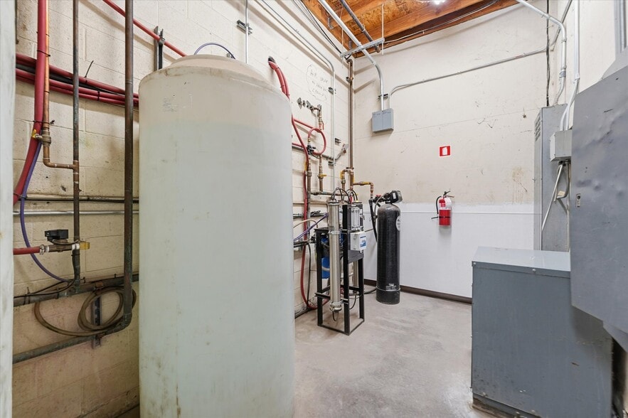 More Photos Of 615 W Ray Rd, Gilbert Carwash For Sale