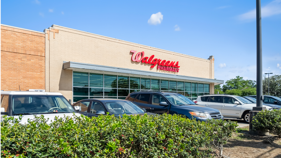 More Photos Of 4327 Jefferson Hwy, Jefferson Drugstore For Sale