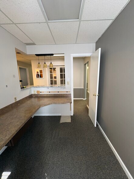 More Photos Of 4466 Darrow Rd, Stow Office For Sale