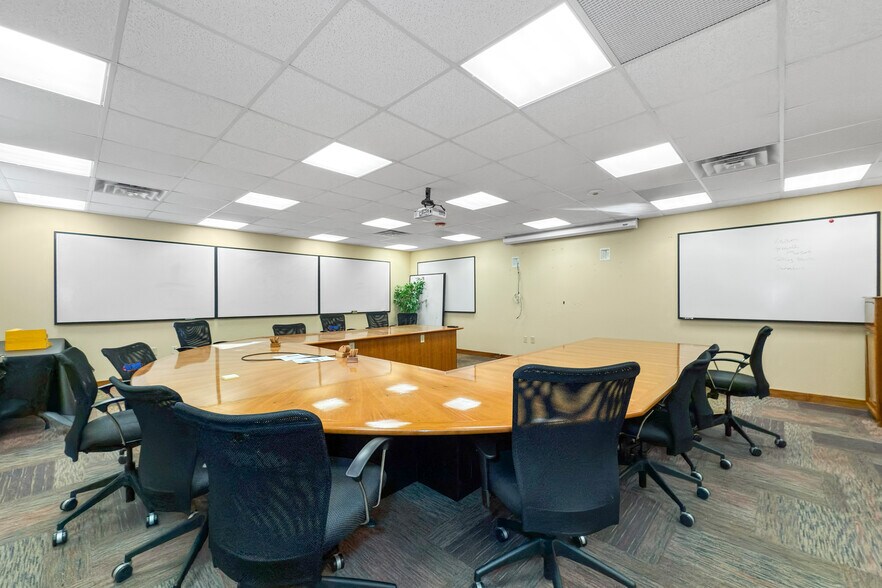 More Photos Of 201 Campus Dr, Huxley Industrial For Sale