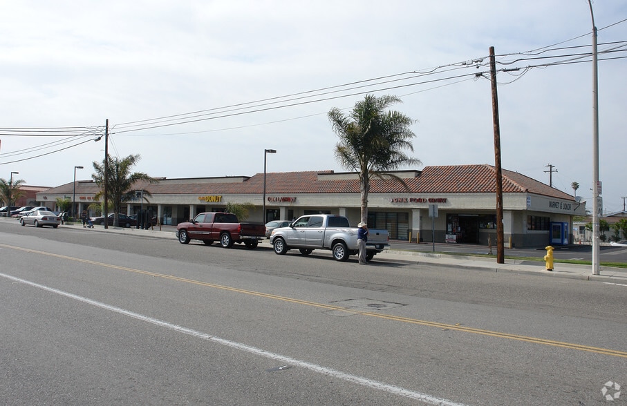 More Photos Of 2151-2195 E Channel Islands Blvd, Oxnard General Retail For Lease