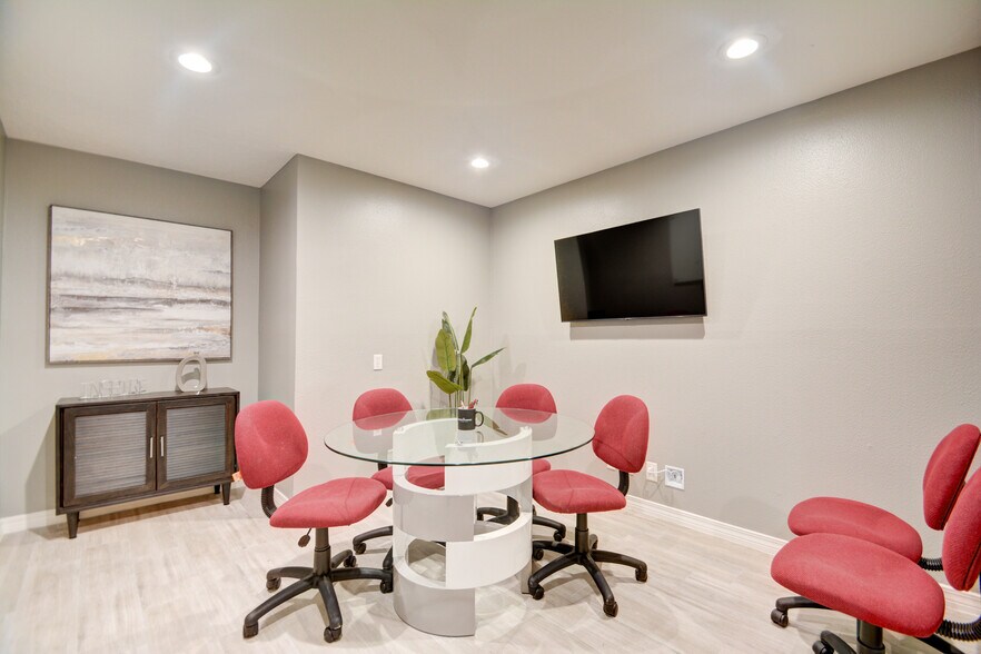More Photos Of 26615 Oak Ridge Dr, The Woodlands Office For Lease