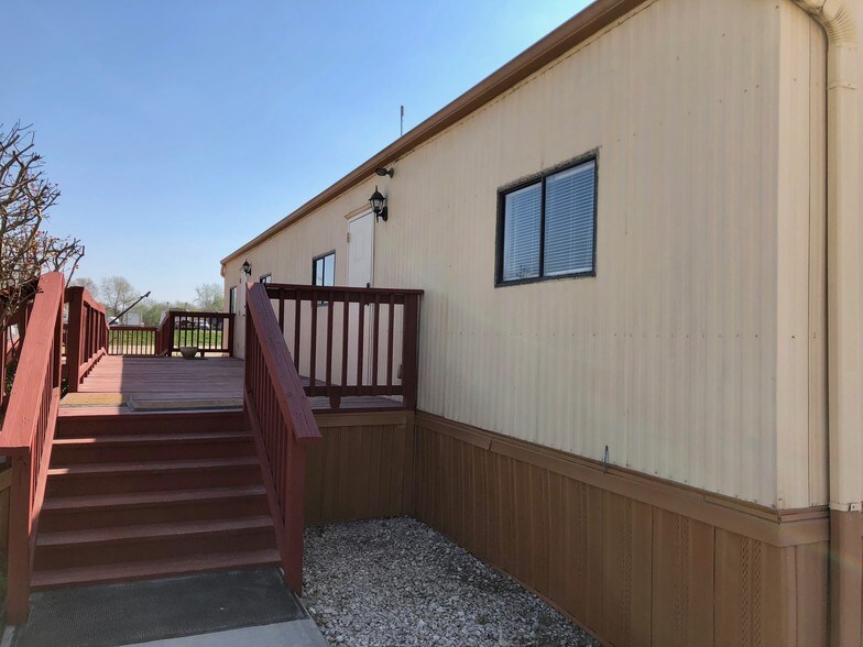 More Photos Of 11334 Beaumont Hwy, Houston Land For Lease