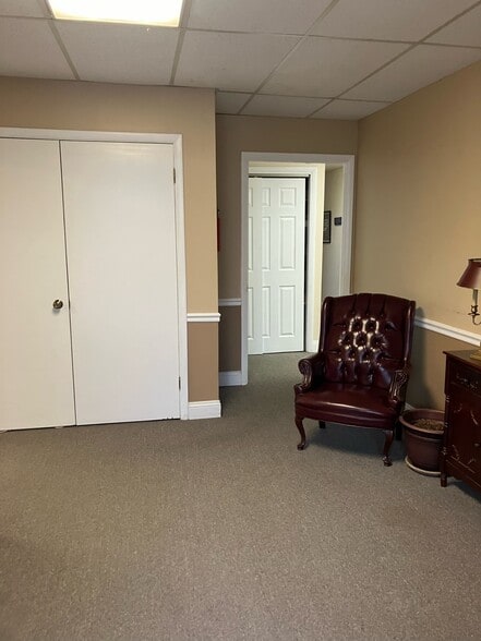 More Photos Of 14300 Gallant Fox Ln, Bowie Medical For Sale