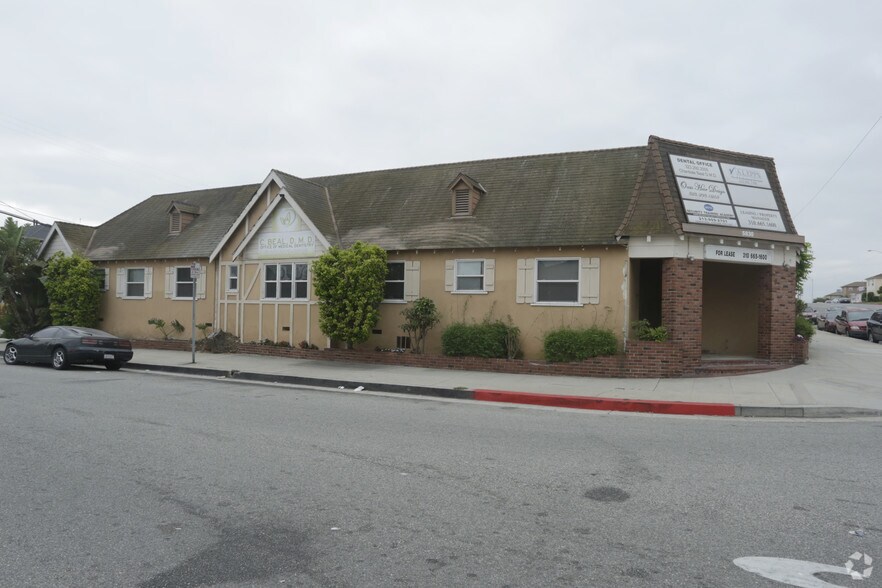 More Photos Of 5830-5838 Overhill Dr, Los Angeles Medical For Lease