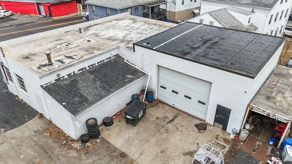 More Photos Of 10 Gansett Ave, Cranston Auto Repair For Sale