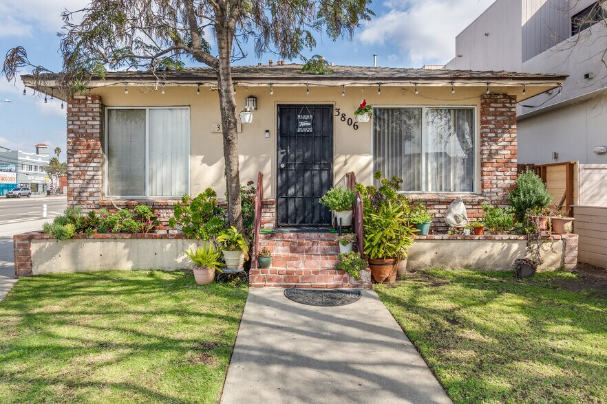 More Photos Of 3806 College Ave, Culver City Apartments For Sale
