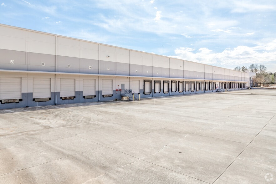 More Photos Of 4300 S Fulton Pky, Atlanta Warehouse For Lease