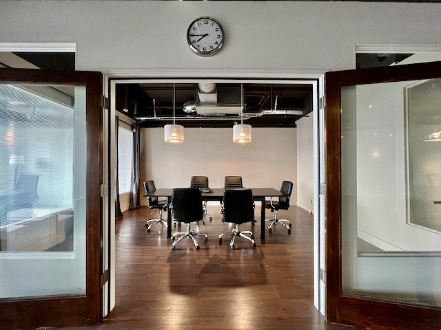 More Photos Of 7813-7815 Beverly Blvd, Los Angeles Office For Lease
