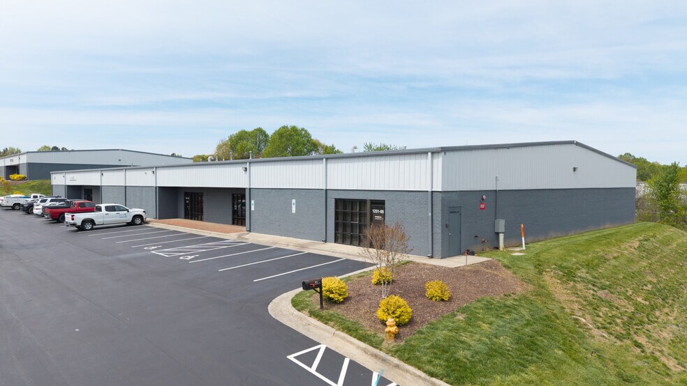 More Photos Of 1231 Shields Rd, Kernersville Warehouse For Lease