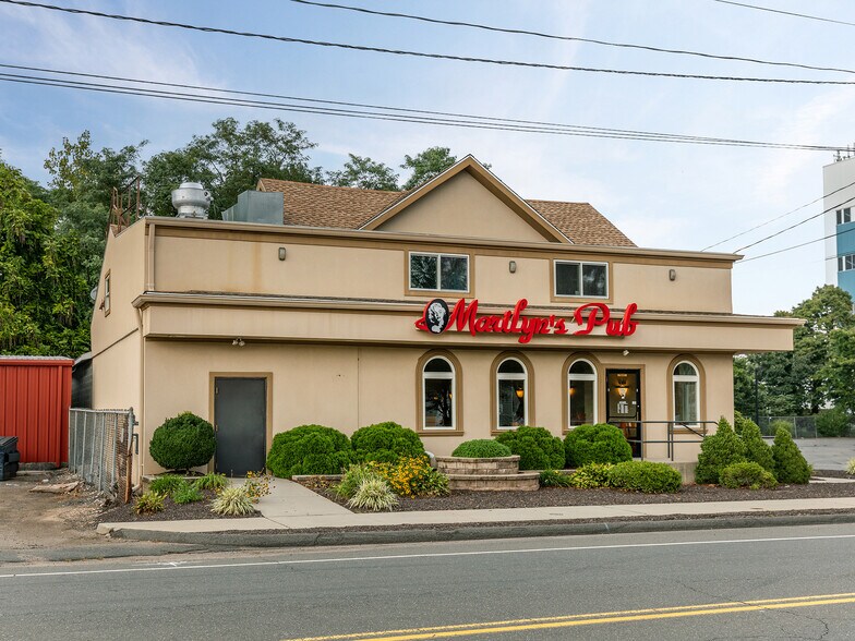 More Photos Of 388 Broad St, Bristol General Retail For Sale