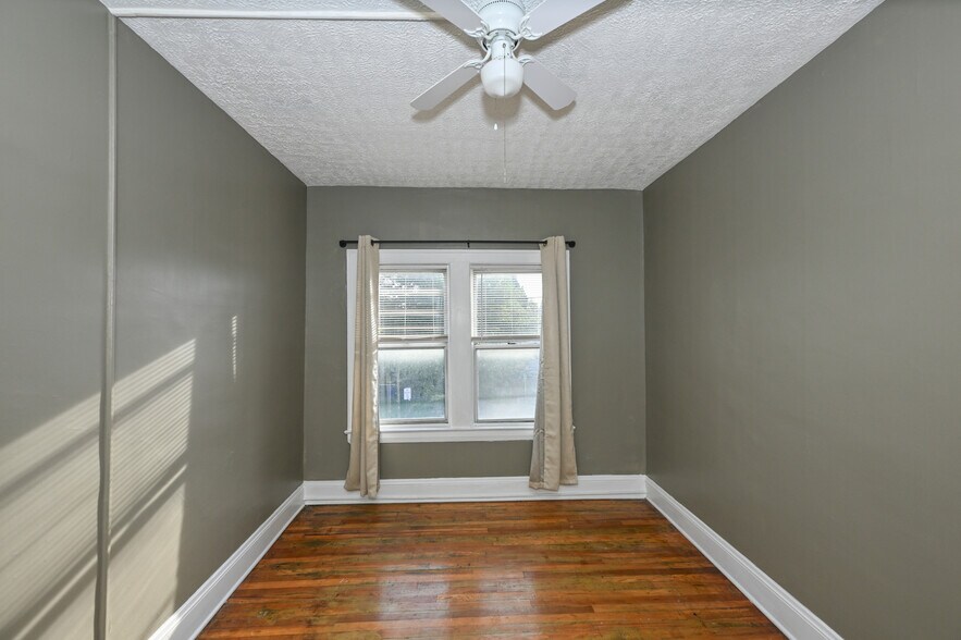 More Photos Of 3908 Denison Ave, Cleveland General Retail For Sale