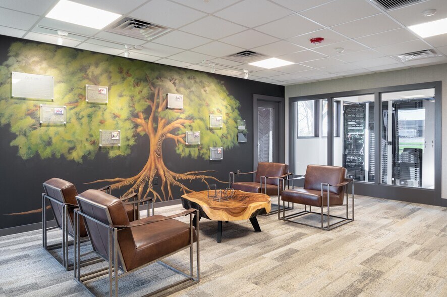 More Photos Of 475 N Weaber St, Annville Office For Lease