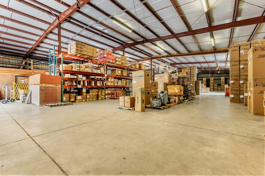 More Photos Of 18230 Paulson Dr, Port Charlotte Warehouse For Sale