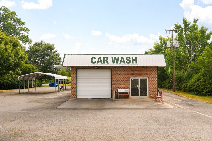 Primary Photo Of 921 Yadkinville Rd, Mocksville Carwash For Sale