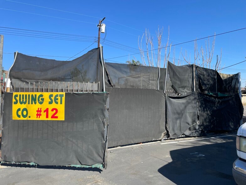 More Photos Of 13213 Saticoy St, North Hollywood Warehouse For Lease
