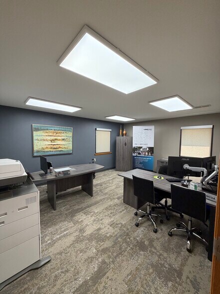 More Photos Of 502 Henry St, New Haven Office For Sale