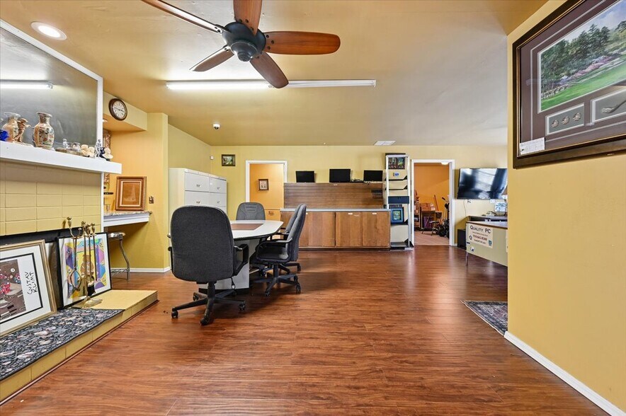 More Photos Of 4940 E 73rd St, Tulsa Office For Sale