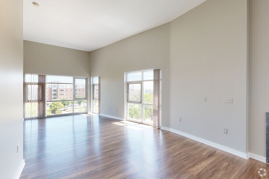 More Photos Of 7400 E 29th Ave, Denver Unknown For Lease