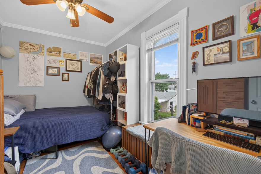 More Photos Of 446 Madison St NE, Minneapolis Multifamily For Sale