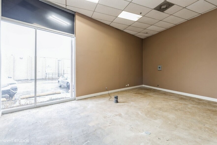 More Photos Of 1728-1734 W Algonquin Rd, Arlington Heights Medical For Lease