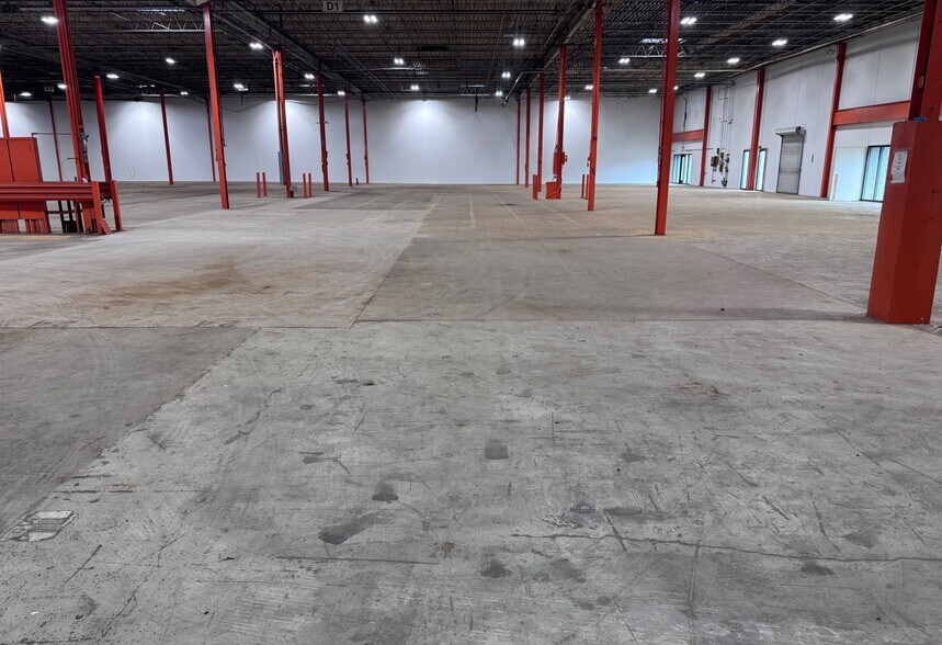 More Photos Of 7391 Pepperdam Ave, North Charleston Warehouse For Lease