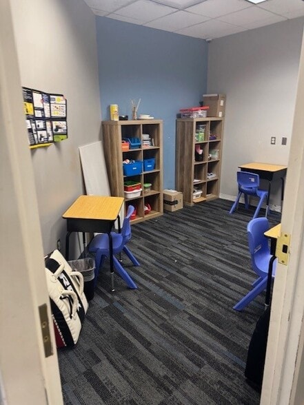 More Photos Of 45305 Catalina Ct, Sterling Showroom For Sale