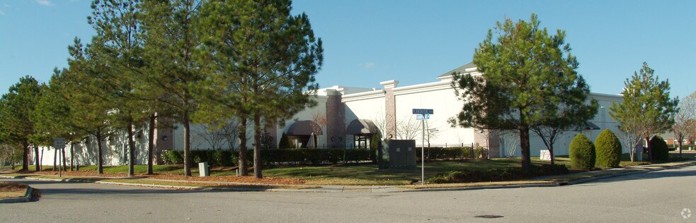 More Photos Of 1320 Kempsville Rd, Chesapeake Freestanding For Lease