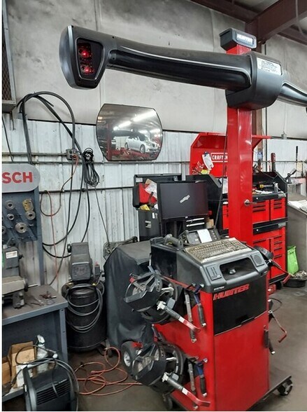 More Photos Of 301 N Logan St, Gaffney Auto Repair For Sale