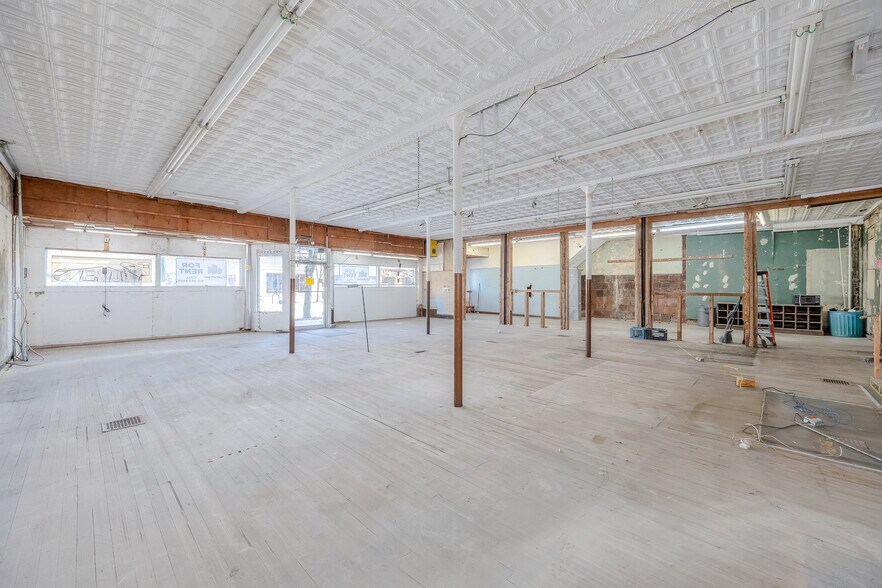 More Photos Of 2-20 Larkfield Rd, East Northport Storefront Retail Office For Sale