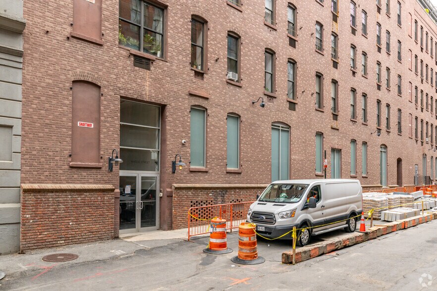 More Photos Of 52 Bridge St, Brooklyn Apartments For Lease